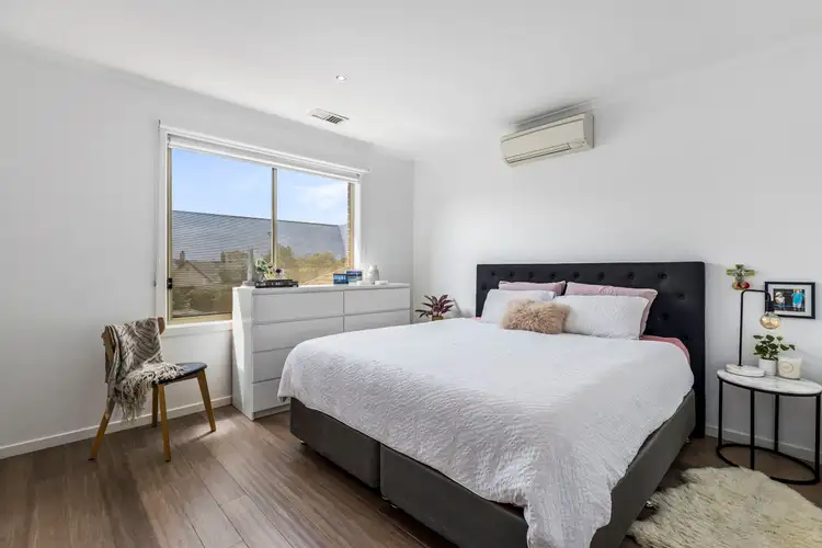 Fifth view of Homely townhouse listing, 2/24 Lind Street, Strathmore VIC 3041