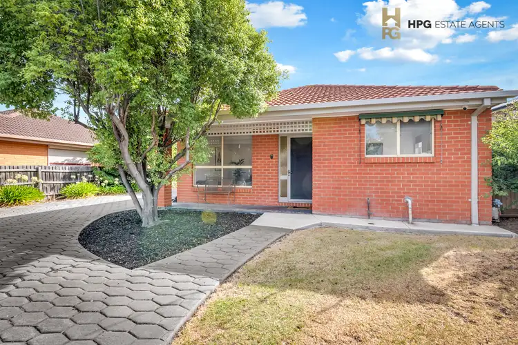 1/3 Waratah Avenue, Tullamarine VIC 3043