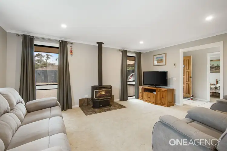Fourth view of Homely house listing, 2 Ashley Court, Grovedale VIC 3216