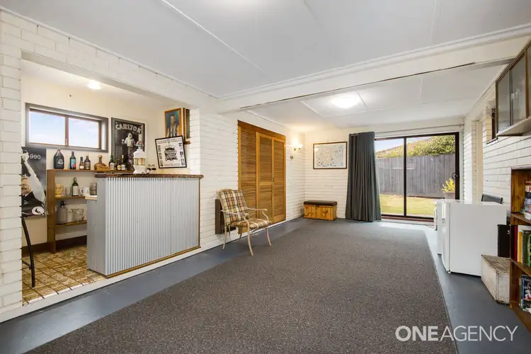 Fifth view of Homely house listing, 2 Ashley Court, Grovedale VIC 3216