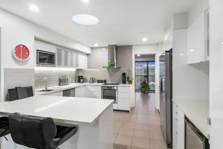 Third view of Homely house listing, 8 Green Hill Court, Sinnamon Park QLD 4073