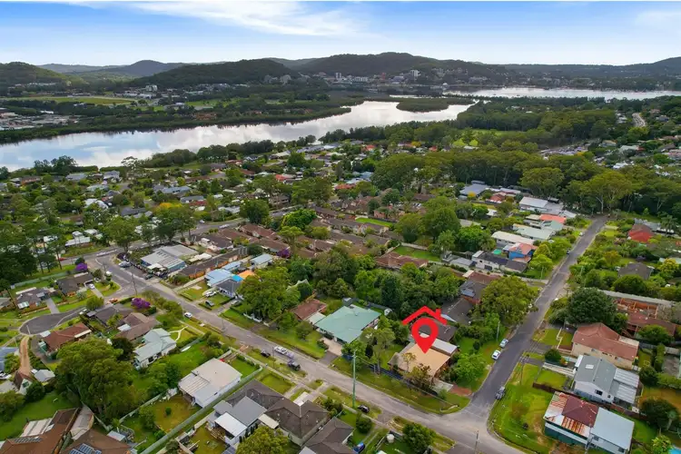 Third view of Homely house listing, 2 Margaret Street, Point Clare NSW 2250