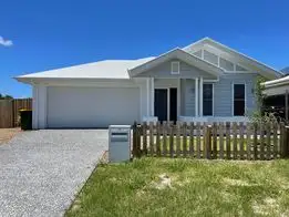 2 Grasstree Place, Ningi QLD 4511