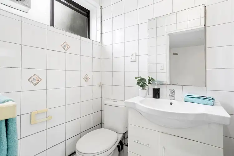 Fifth view of Homely unit listing, 1/242 Pascoe Vale Road, Essendon VIC 3040