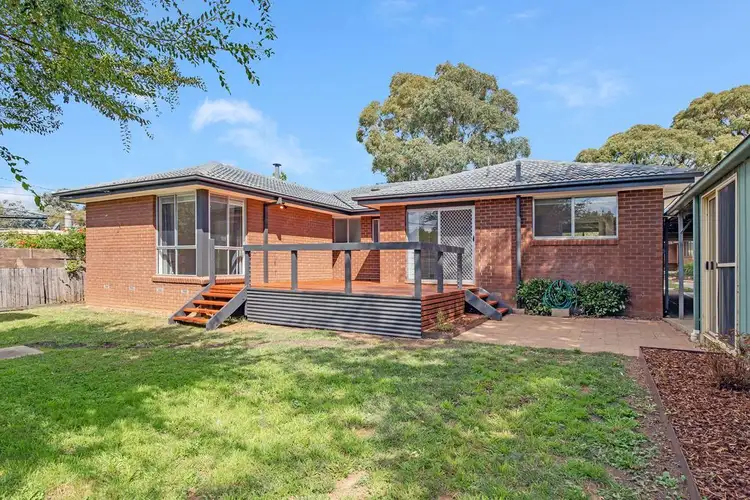 8 Whalan Place