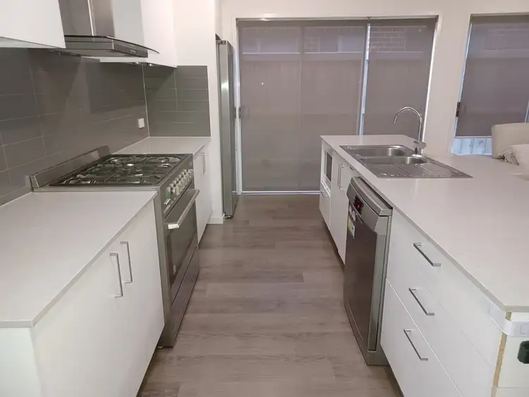 Fifth view of Homely house listing, 32 Darlington Drive, Williams Landing VIC 3027