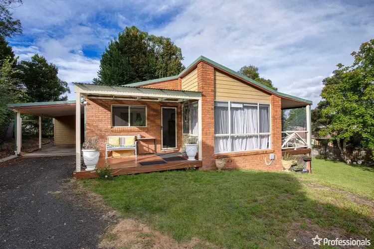 Main view of Homely villa listing, 2/28 Ash Tree Drive, Armidale NSW 2350