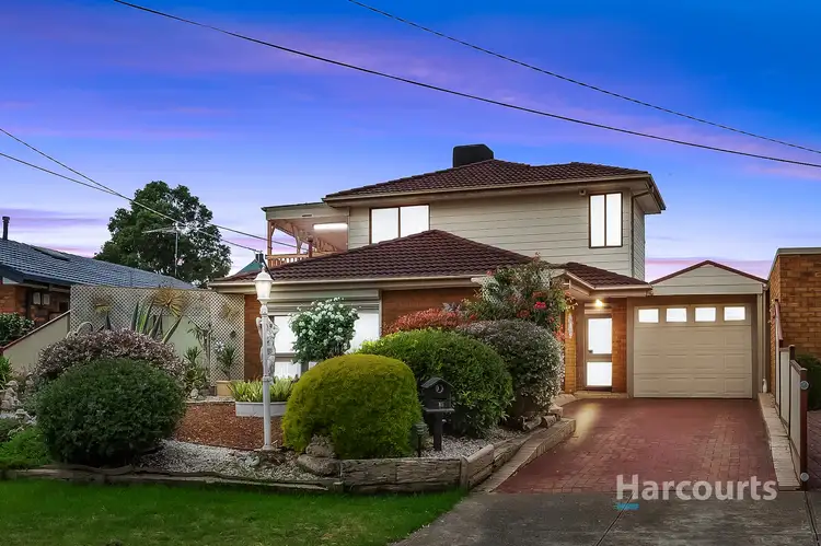 15 Falcon Walk, Kings Park VIC 3021