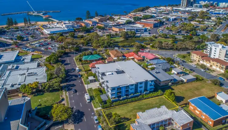 11 Downs Street, Redcliffe QLD 4020