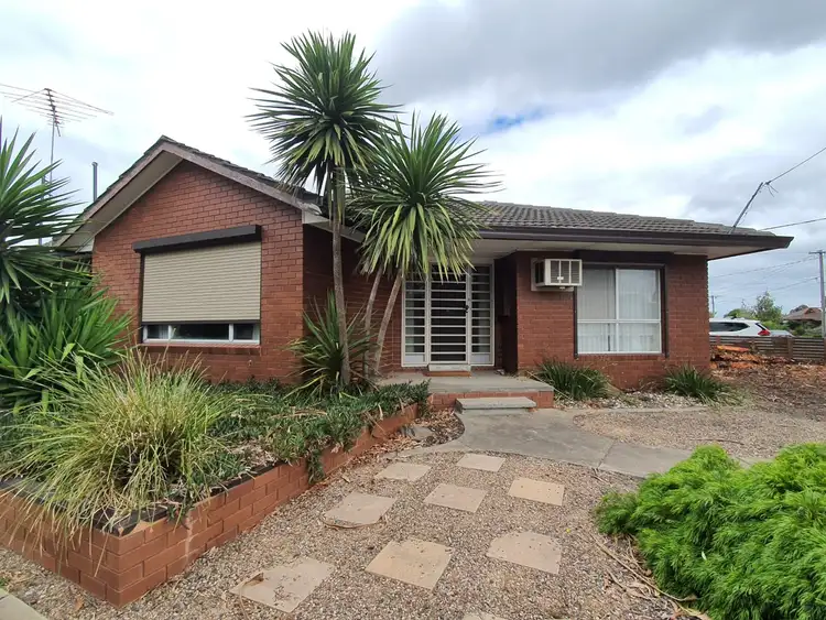 30 Tadstan Drive, Tullamarine VIC 3043