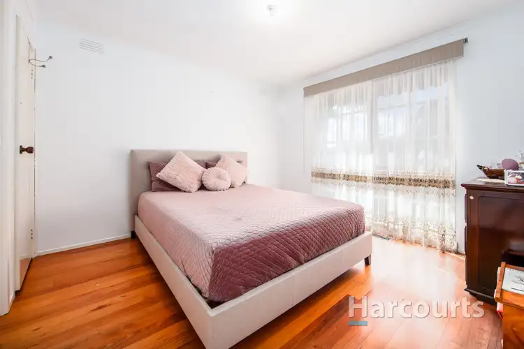 Fifth view of Homely house listing, 1 Joyce Close, St Albans VIC 3021