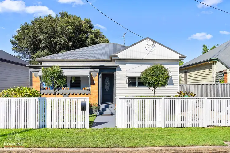 8 Dundas Street, Mayfield NSW 2304