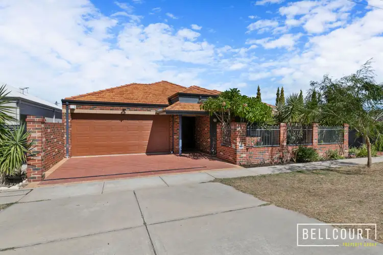 6A May Drive, Nollamara WA 6061