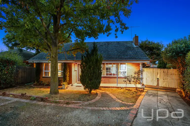 8 Bernard Court, Keilor East VIC 3033