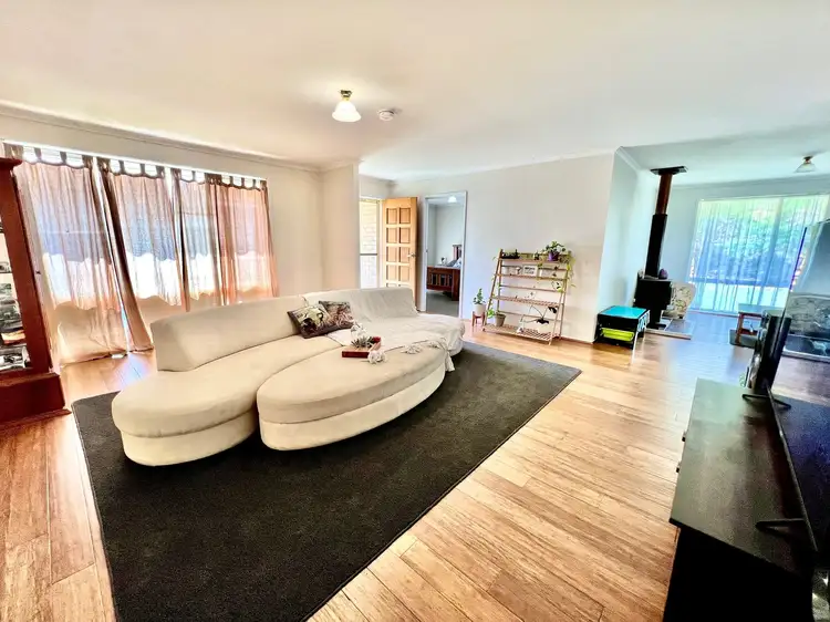Seventh view of Homely house listing, 6 Philip Court, Summerholm QLD 4341