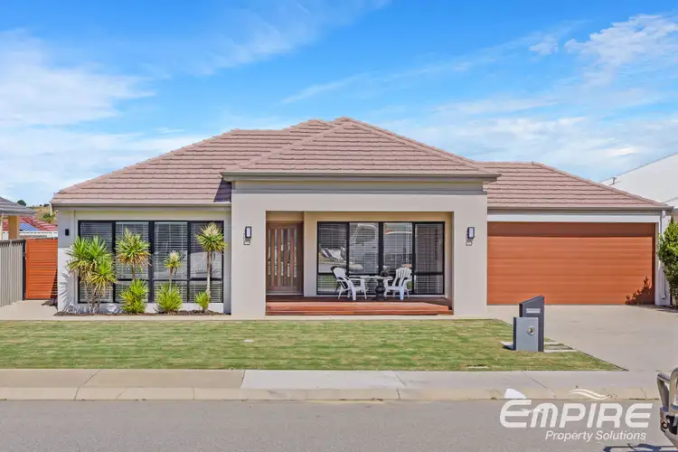 33 Velaluka Drive, Lake Coogee WA 6166