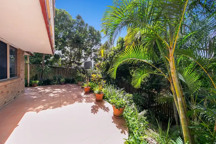 2/26 Raven Street, St Lucia QLD 4067