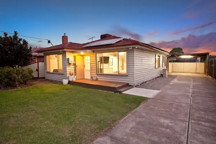 9 Mawson Avenue, Deer Park VIC 3023