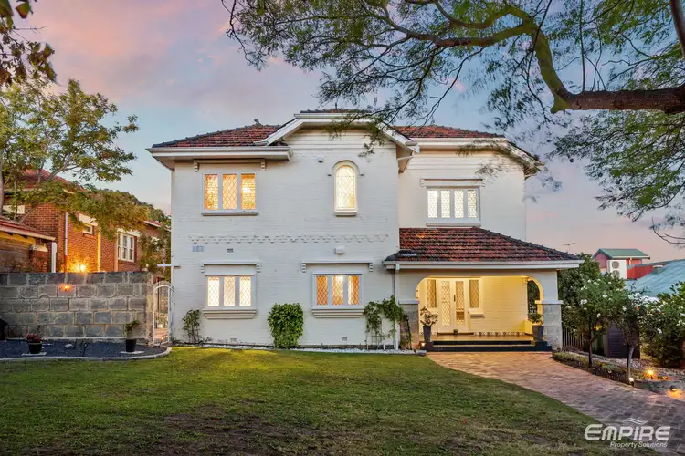 12 Windsor Road, East Fremantle WA 6158