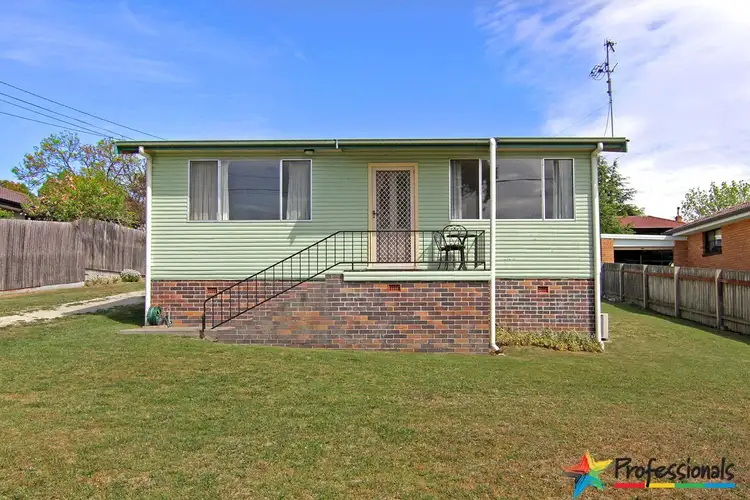 26 Mayfield Avenue, Armidale NSW 2350