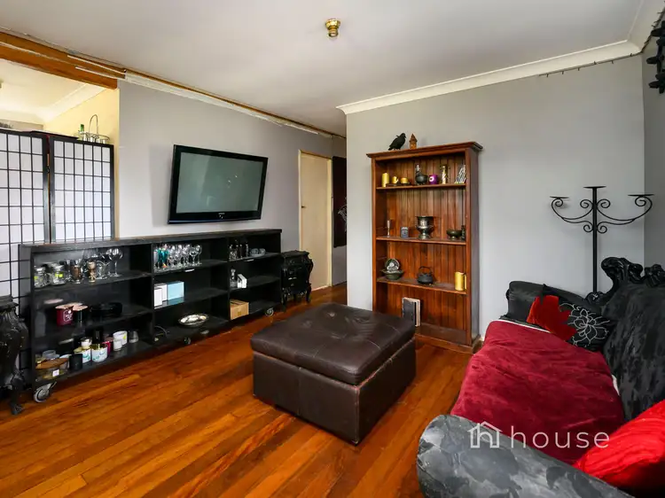 2 Horton Street, Kingston QLD 4114