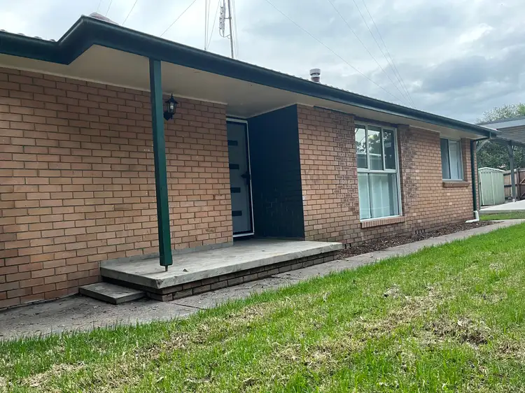 21 Woolley Close