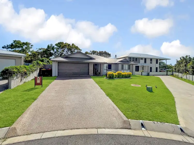 10 Oceanfront Court, Urangan QLD 4655