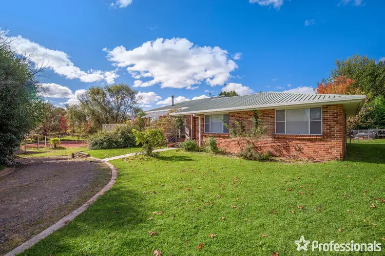 4 Sandon Close, Uralla NSW 2358