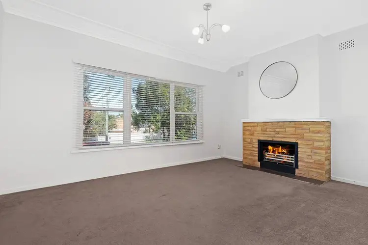 Main view of Homely house listing, 10 Laurel Chase, Forestville NSW 2087