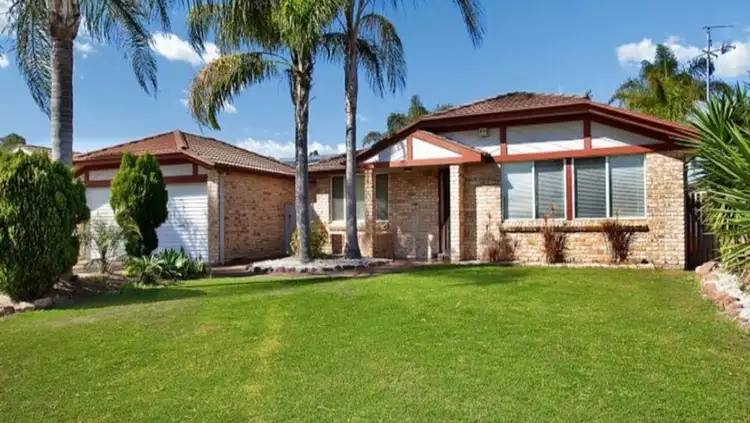 10 Southseas Drive, Ashtonfield NSW 2323