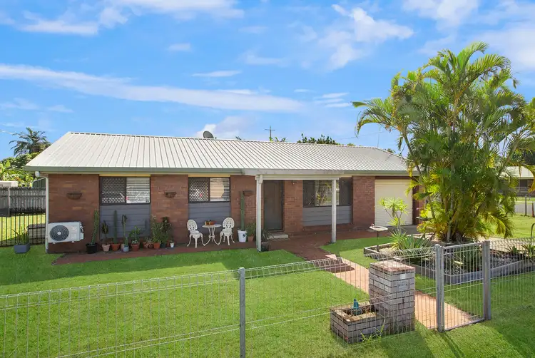 2 Moatah Drive, Beachmere QLD 4510