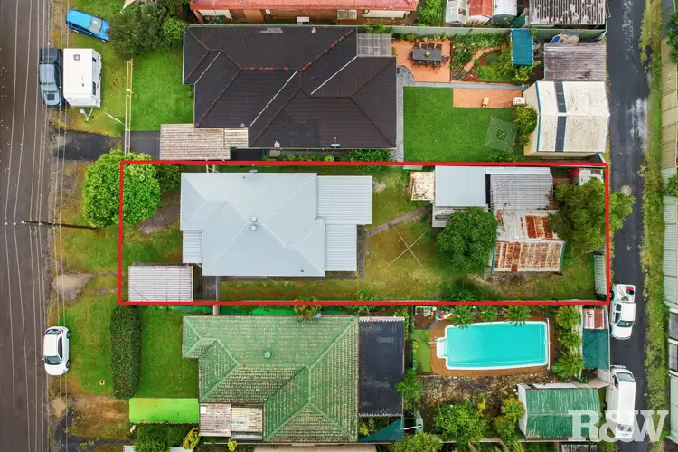 Second view of Homely house listing, 10 Fairview Street, Woy Woy NSW 2256