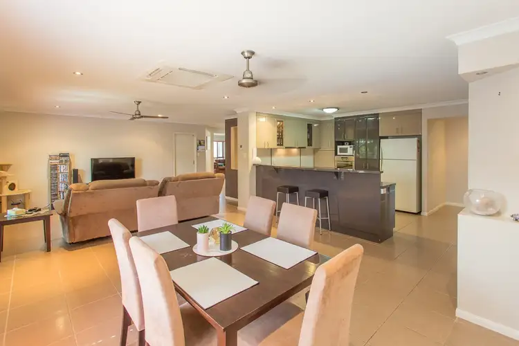 7 Crofton Close, Rural View QLD 4740