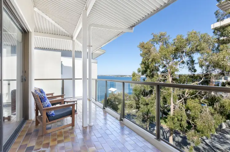 3/4 Kings Park Avenue, Crawley WA 6009