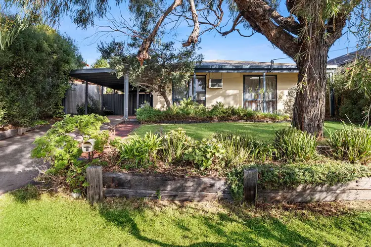8 Canopus Road, Ocean Grove VIC 3226