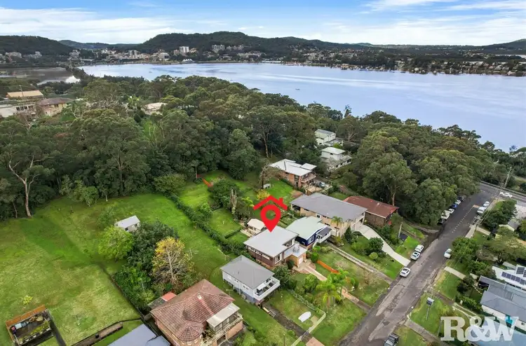 Second view of Homely house listing, 7 Scott Street, Point Clare NSW 2250