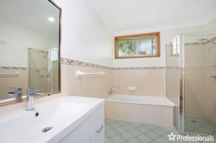 Sixth view of Homely house listing, 5 Plane Avenue, Uralla NSW 2358