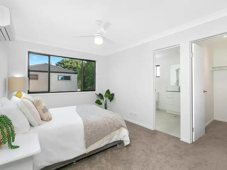 1/4 Meyer Street, Southport QLD 4215