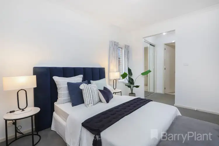 Fourth view of Homely house listing, 7 Oakville Place, Craigieburn VIC 3064