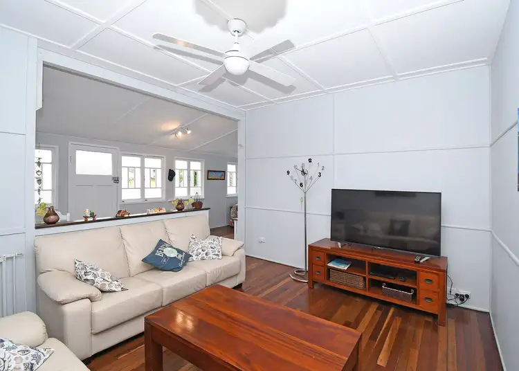 Sixth view of Homely house listing, 7 Hibiscus Street, Urangan QLD 4655