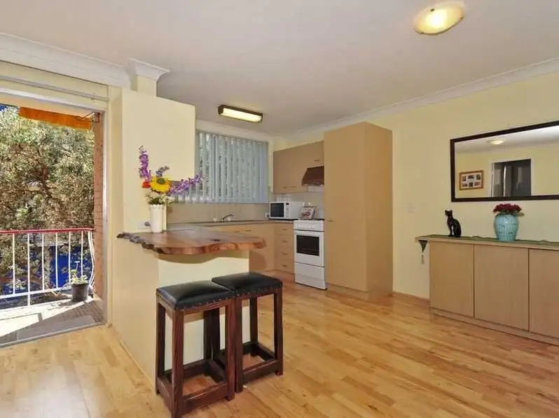 Main view of Homely unit listing, 4/6 Allara Avenue, Palm Beach QLD 4221