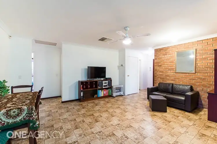 Sixth view of Homely house listing, 25 Montrose Circle, Camillo WA 6111
