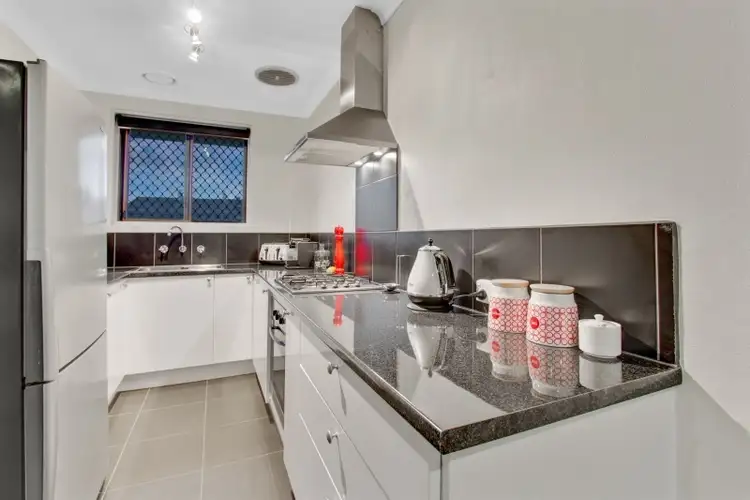 Sixth view of Homely apartment listing, 4/354 Nepean Highway, Frankston VIC 3199