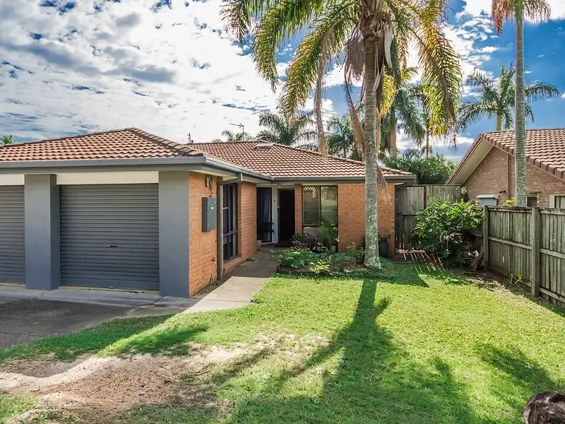 Main view of Homely semi-detached listing, 1/5 Ash Court, Arundel QLD 4214