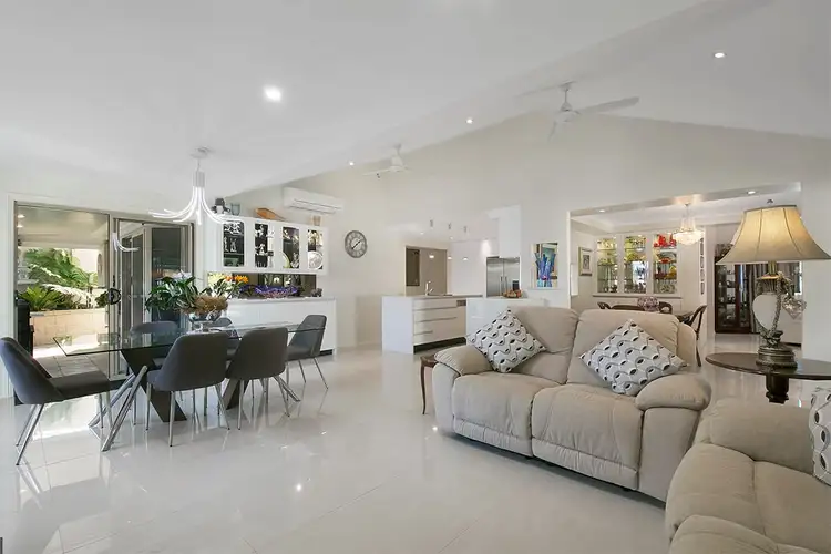 Sixth view of Homely townhouse listing, 1/50 Boblynne St, Chapel Hill QLD 4069