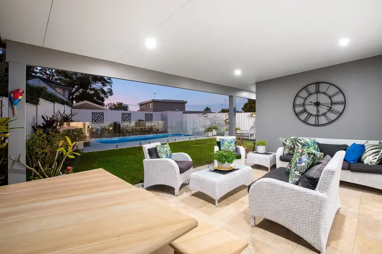 9 Leichhardt Crescent, Sylvania NSW 2224