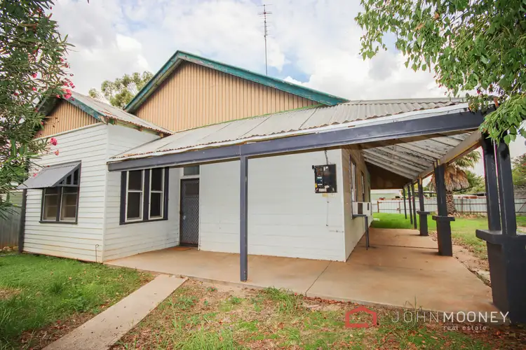 74 Green Street, Lockhart NSW 2656