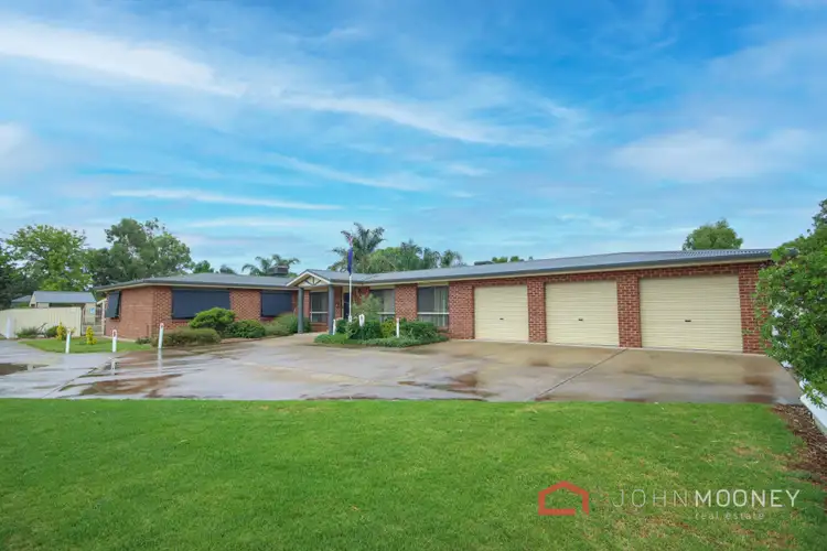 43 Vincent Road, Lake Albert NSW 2650