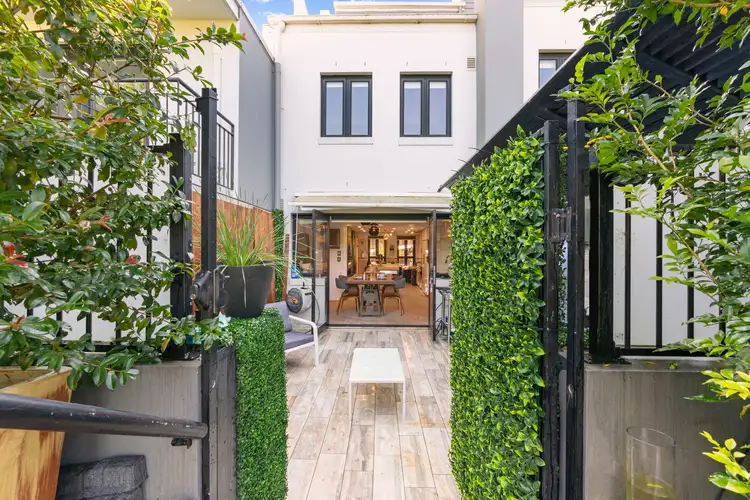 2/6-8 Albert Street, Newtown NSW 2042