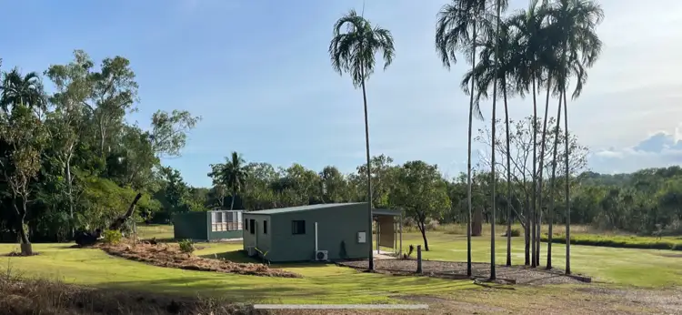 185 Stuart Highway Service Road